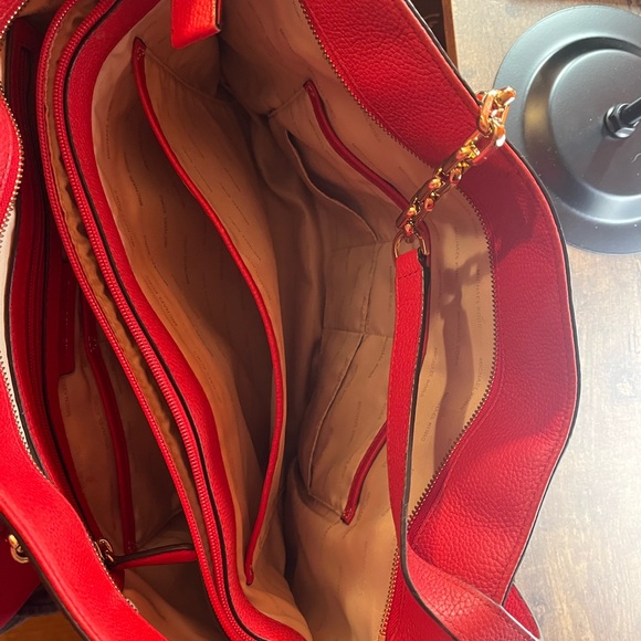 Michael Kors Mercer Chain Bright Red Tote Leather - Picture 9 of 16